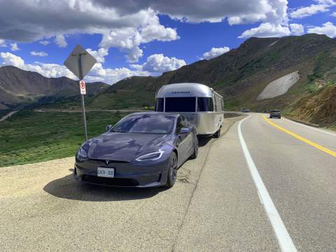 Post thumbnail for Tesla Towing: London to Colorado and Back. 